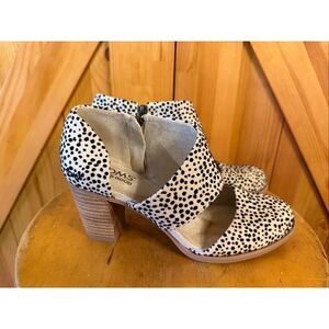 TOMS Women's Milan Mini Cheetah Print Closed Toe Heels Size 6